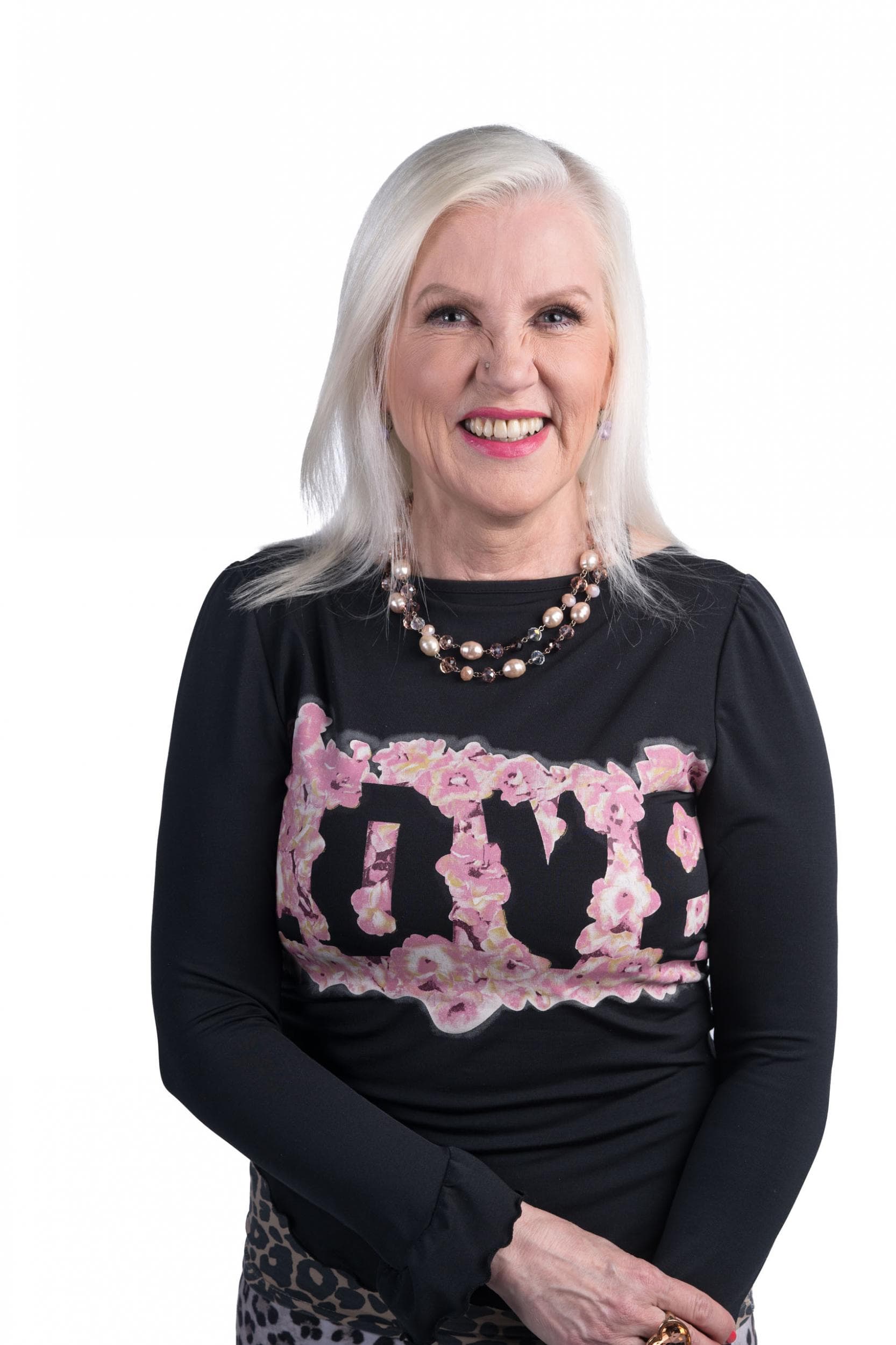 Tuula, 59, Oulu Naimisissa, 3 lasta Tuula, 59, Oulu Naimisissa, 3 lasta