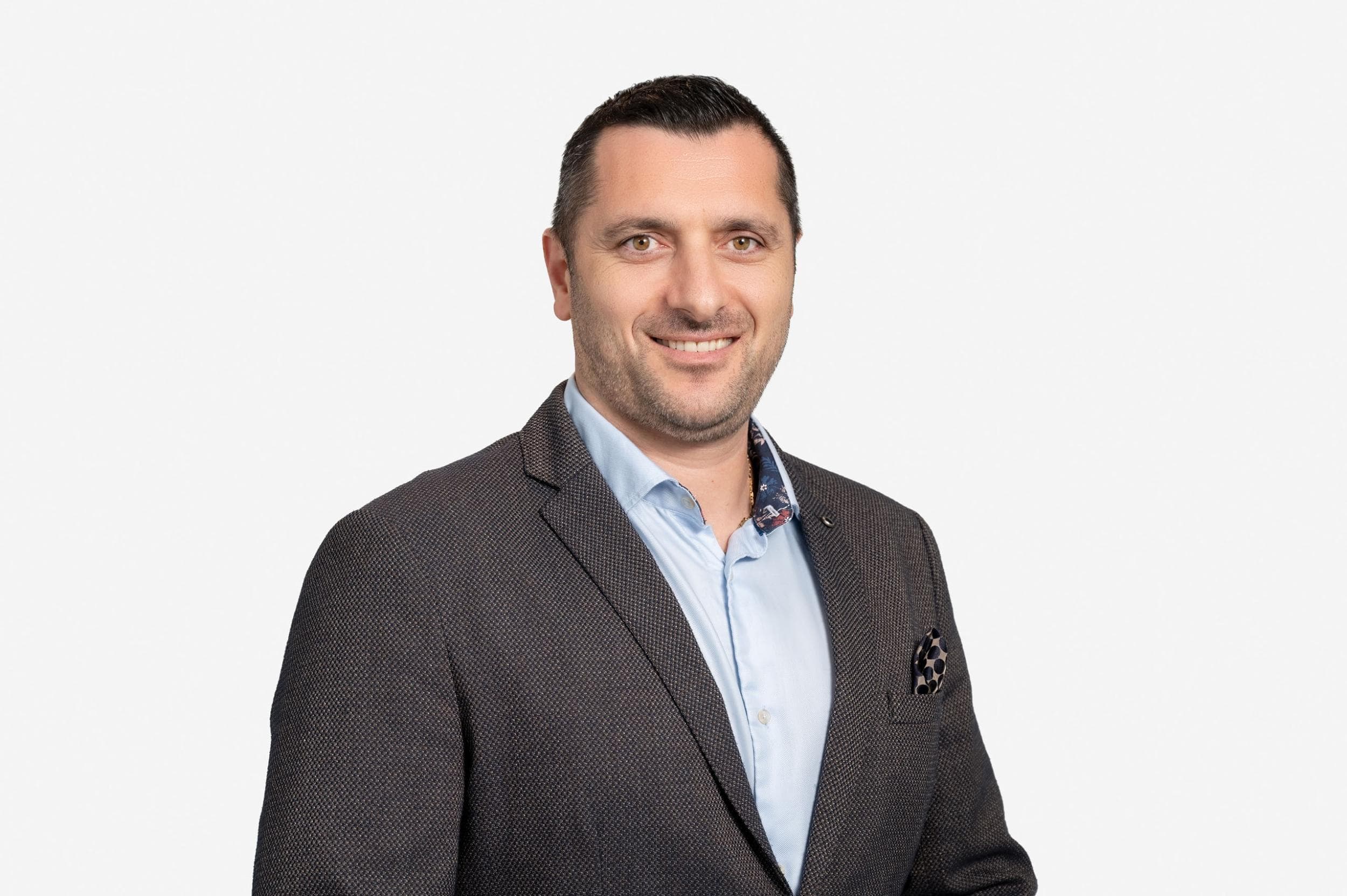 Joseph Youssef, 42, liiketoimintajohtaja, Vantaa Joseph Youssef, 42, liiketoimintajohtaja, Vantaa