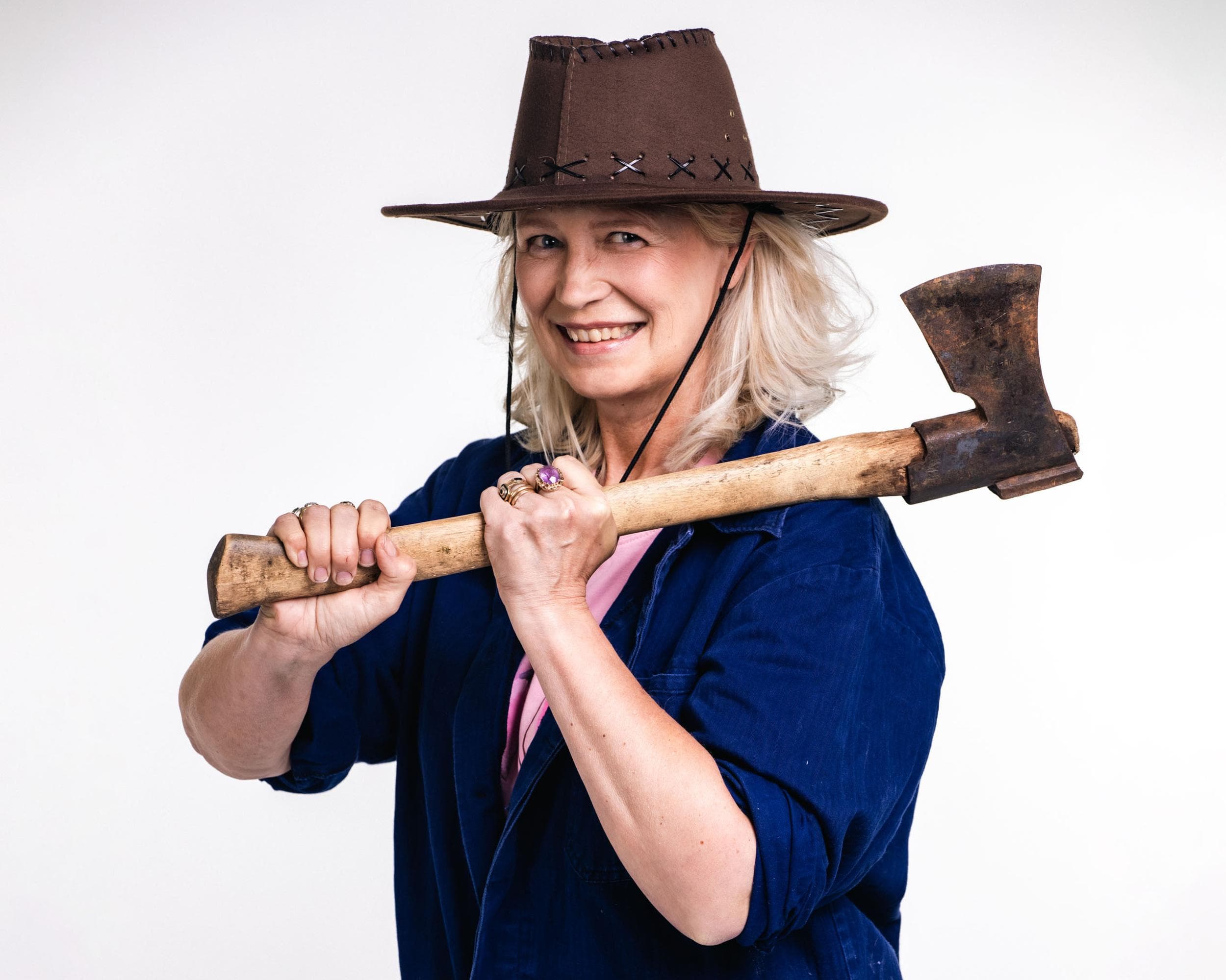 Johanna Oras, 54, Kuvataiteilija Johanna Oras, 54, Kuvataiteilija