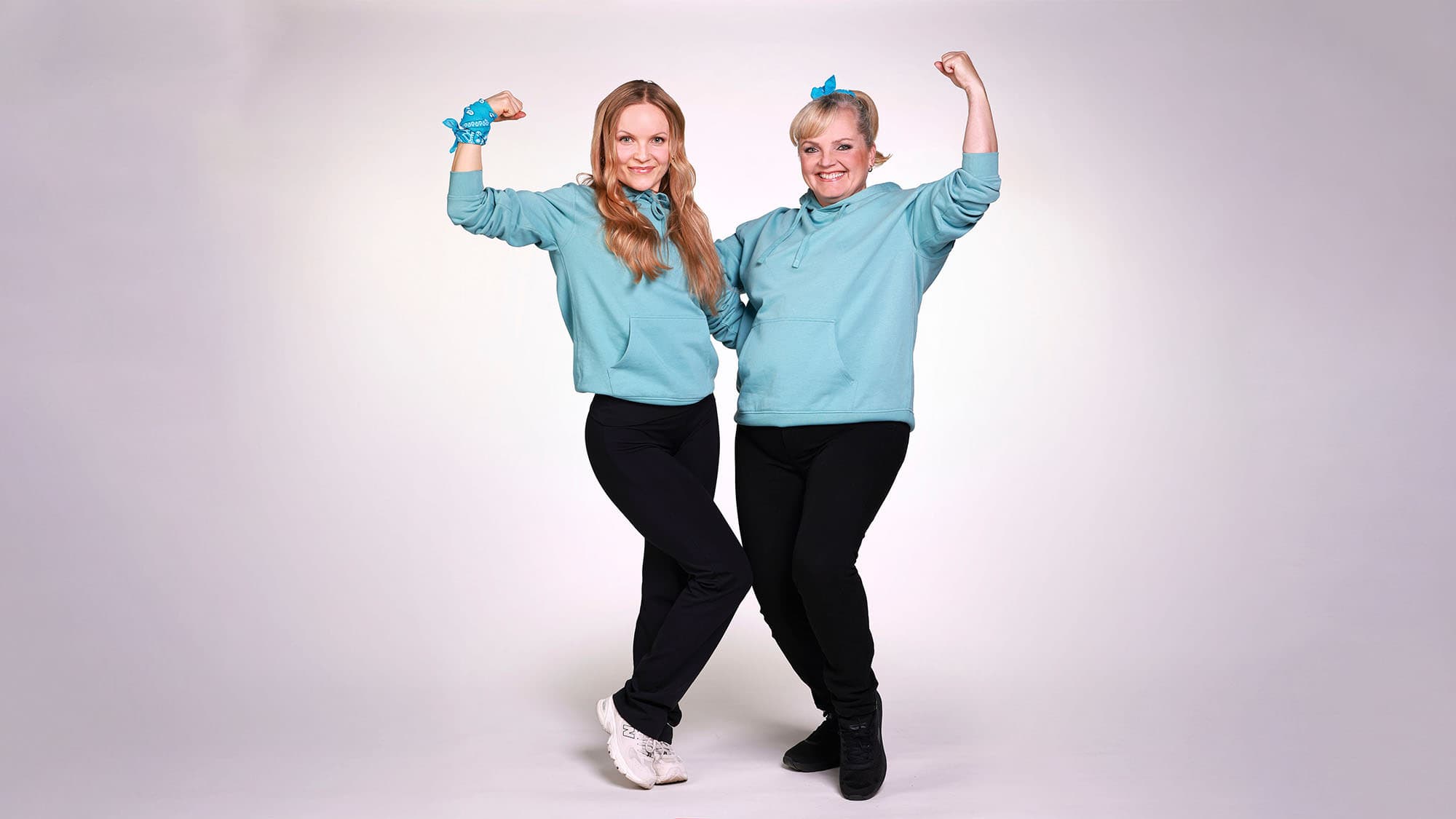 Nina Tapio, 53, laulaja & Elsa Forsberg, 25, kätilö Äiti & tytär Nina Tapio, 53, laulaja & Elsa Forsberg, 25, kätilö Äiti & tytär