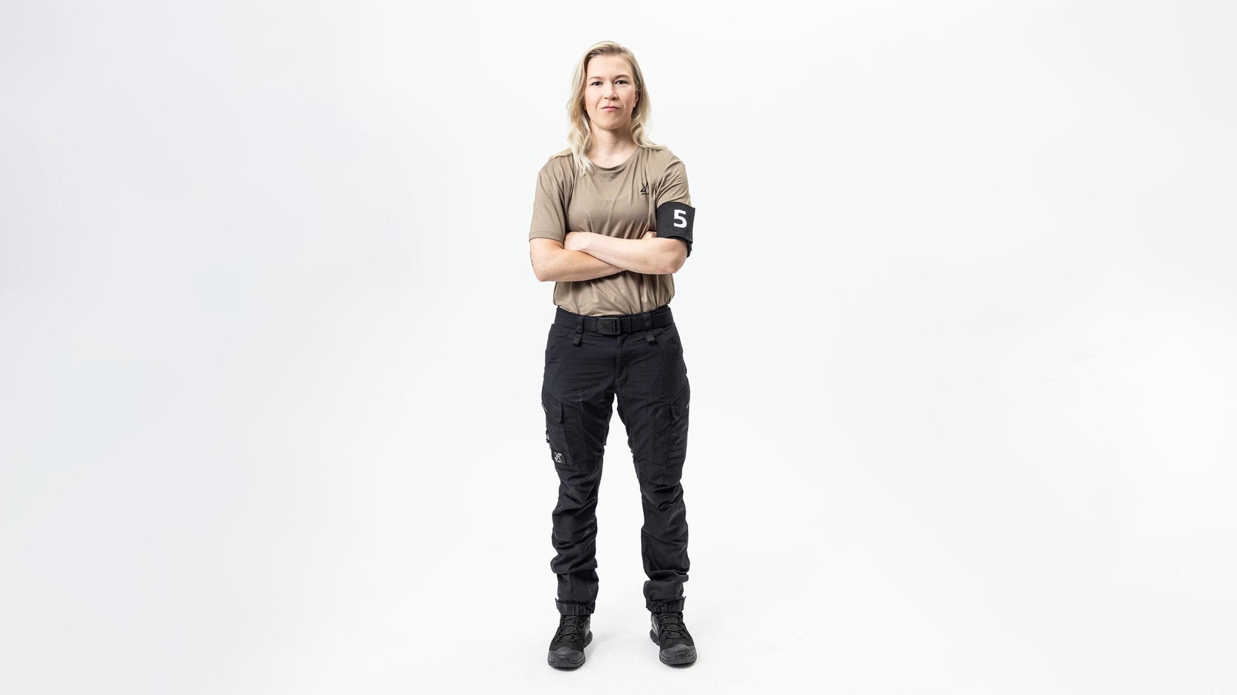 5 JULIA KYKKÄNEN, 31, MÄKIHYPPÄÄJÄ 5 JULIA KYKKÄNEN, 31, MÄKIHYPPÄÄJÄ