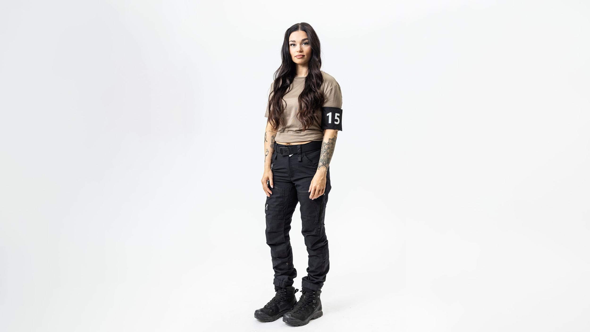 15 MELINA MÄKELÄ, 26, RADIOJUONTAJA 15 MELINA MÄKELÄ, 26, RADIOJUONTAJA